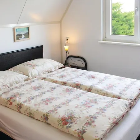 Holiday home 195 *